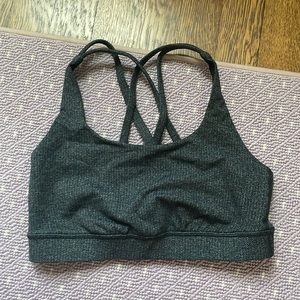 Lululemon energy bra size 4